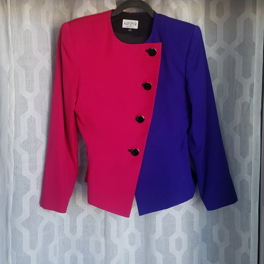 AMAZING fuschia and violet blazer